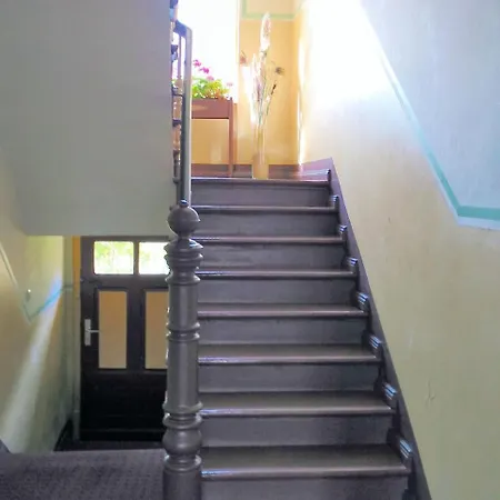 公寓 Modern In Near The Forest 施特拉尔松德